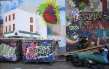 04_Green_Futon_Red_Heart